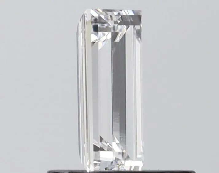 0.51ct Baguette Lab Grown Diamond (Colour F, Clarity VS1, IGI Certified)