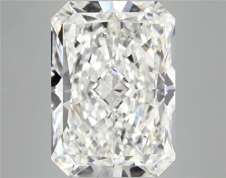 11.45ct Radiant Lab Grown Diamond (Colour G, Clarity VVS2, IGI Certified)