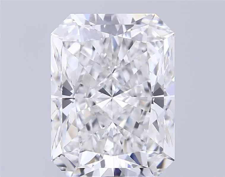 6.03ct Radiant Lab Grown Diamond (Colour F, Clarity VVS2, IGI Certified)