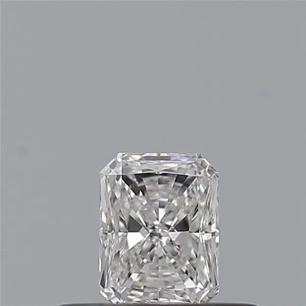 0.23ct Radiant Natural Diamond (Colour E, Clarity VVS2, GIA Certified)