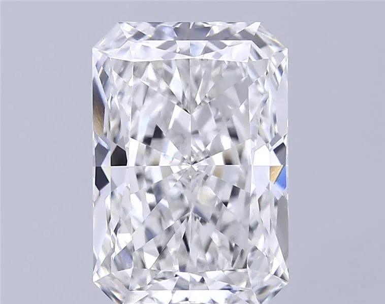 6.03ct Radiant Lab Grown Diamond (Colour F, Clarity VVS2, IGI Certified)