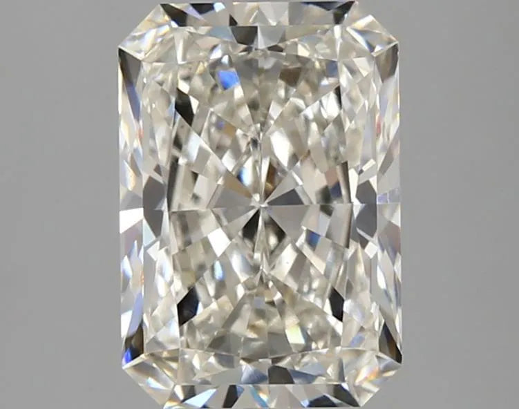 2.55ct Radiant Lab Grown Diamond (Colour H, Clarity VS1, IGI Certified)