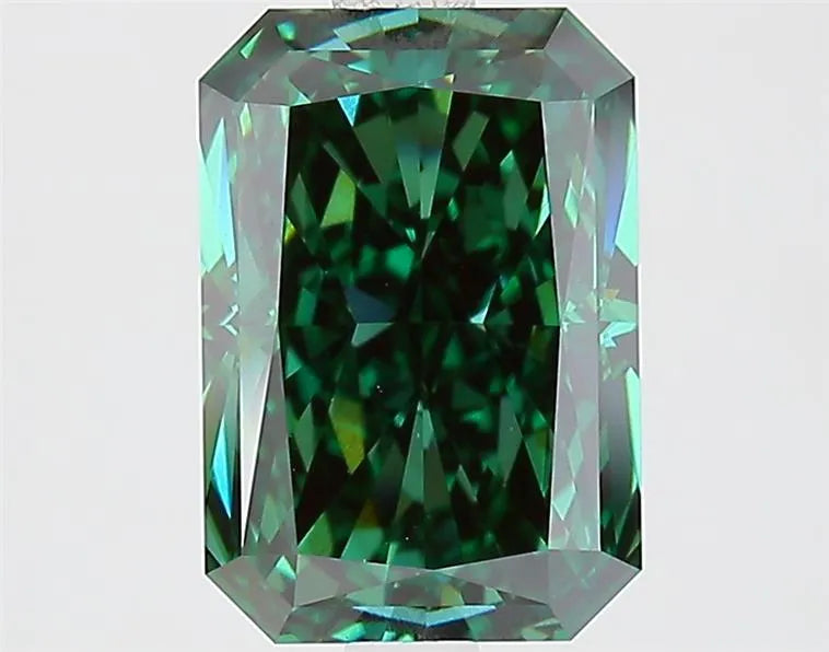 2.62ct Radiant Lab Grown Diamond (Colour Fancy Vivid Green, Clarity VVS2, IGI Certified)