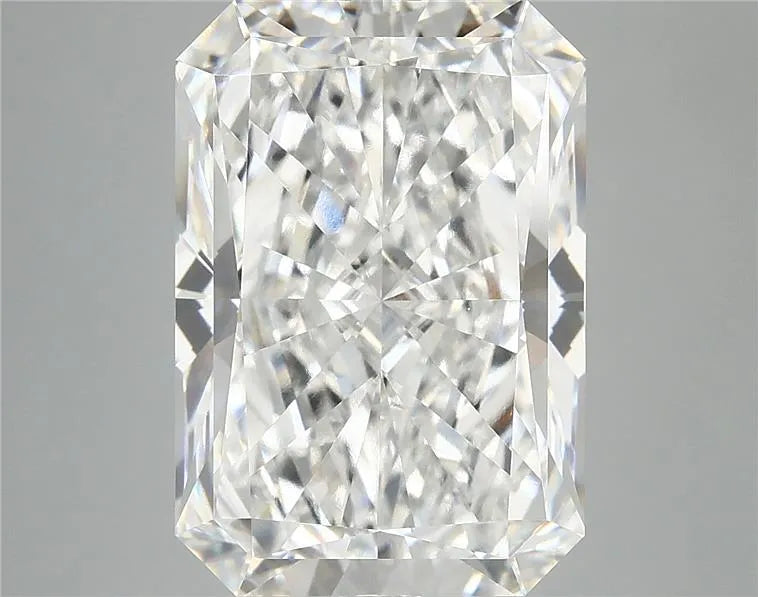 8.10ct Radiant Lab Grown Diamond (Colour E, Clarity VVS2, IGI Certified)