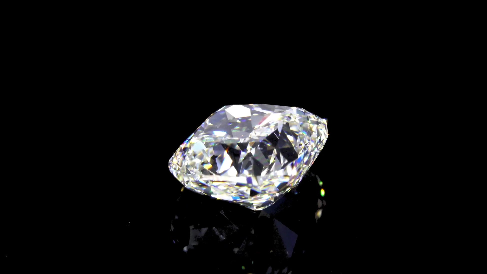 3.02ct Cushion modified Natural Diamond (Colour I, Clarity VS1, GIA Certified)
