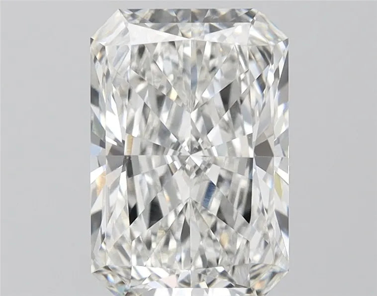 3.03ct Radiant Lab Grown Diamond (Colour E, Clarity VS1, IGI Certified)