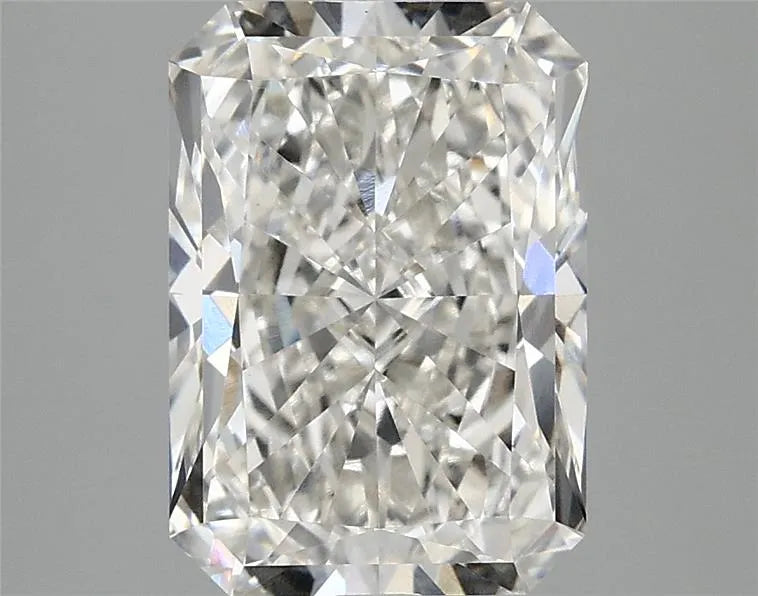 3.03ct Radiant Lab Grown Diamond (Colour G, Clarity VVS2, IGI Certified)