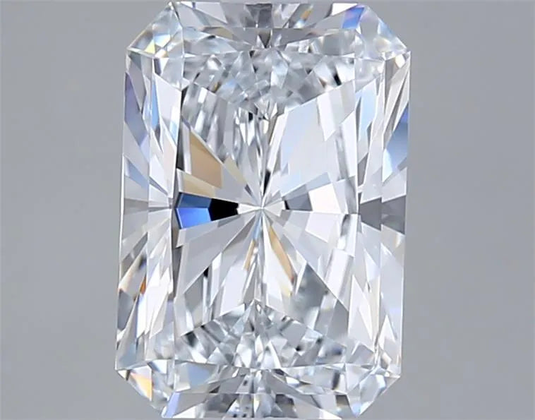 3.05ct Radiant Lab Grown Diamond (Colour E, Clarity VVS1, IGI Certified)