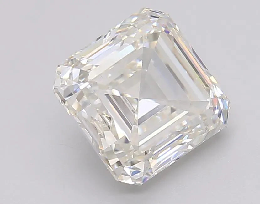 3.11ct Square emerald Lab Grown Diamond (Colour H, Clarity VS1, IGI Certified)