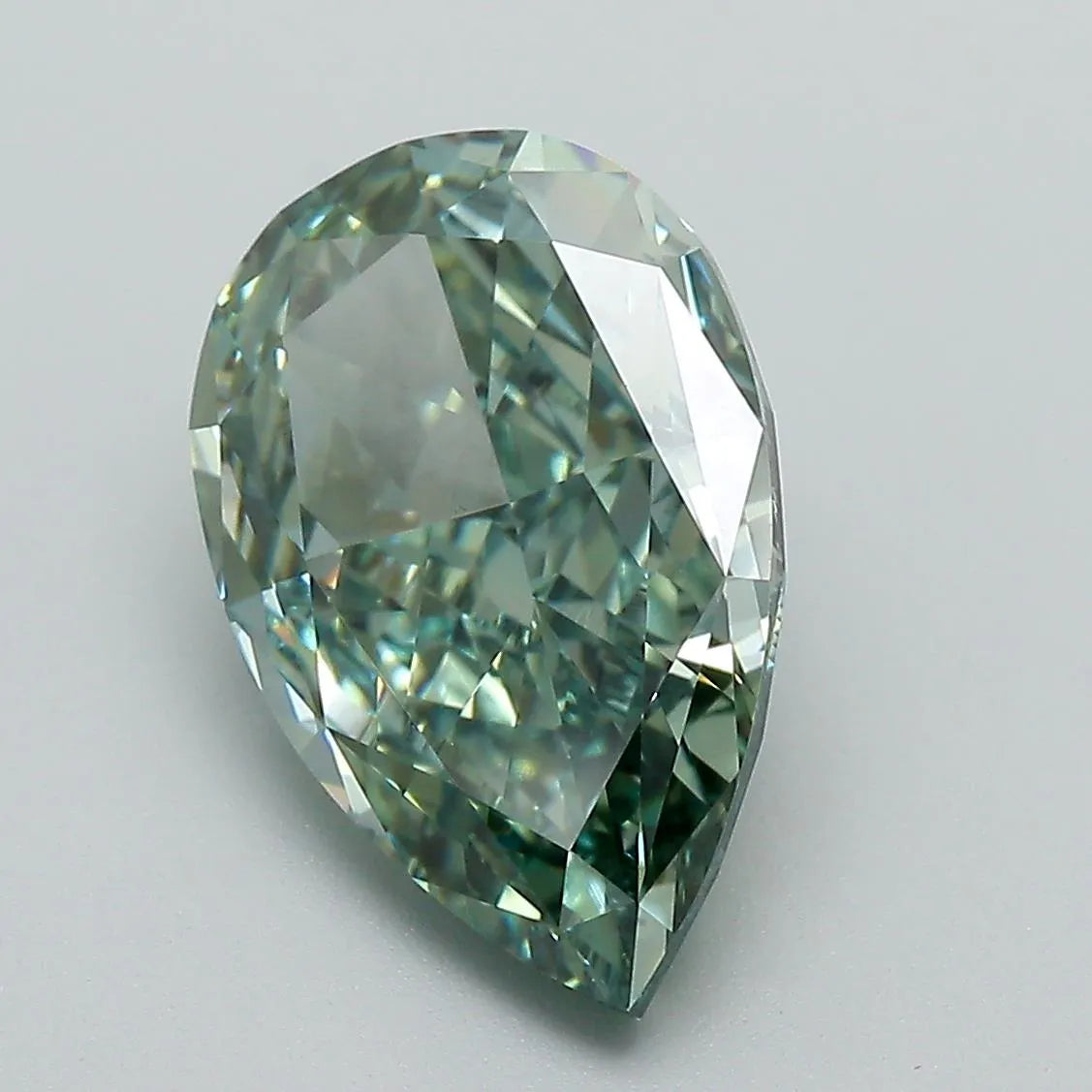 4.62ct Pear Lab Grown Diamond (Colour Fancy Vivid Green, Clarity VS1, IGI Certified)